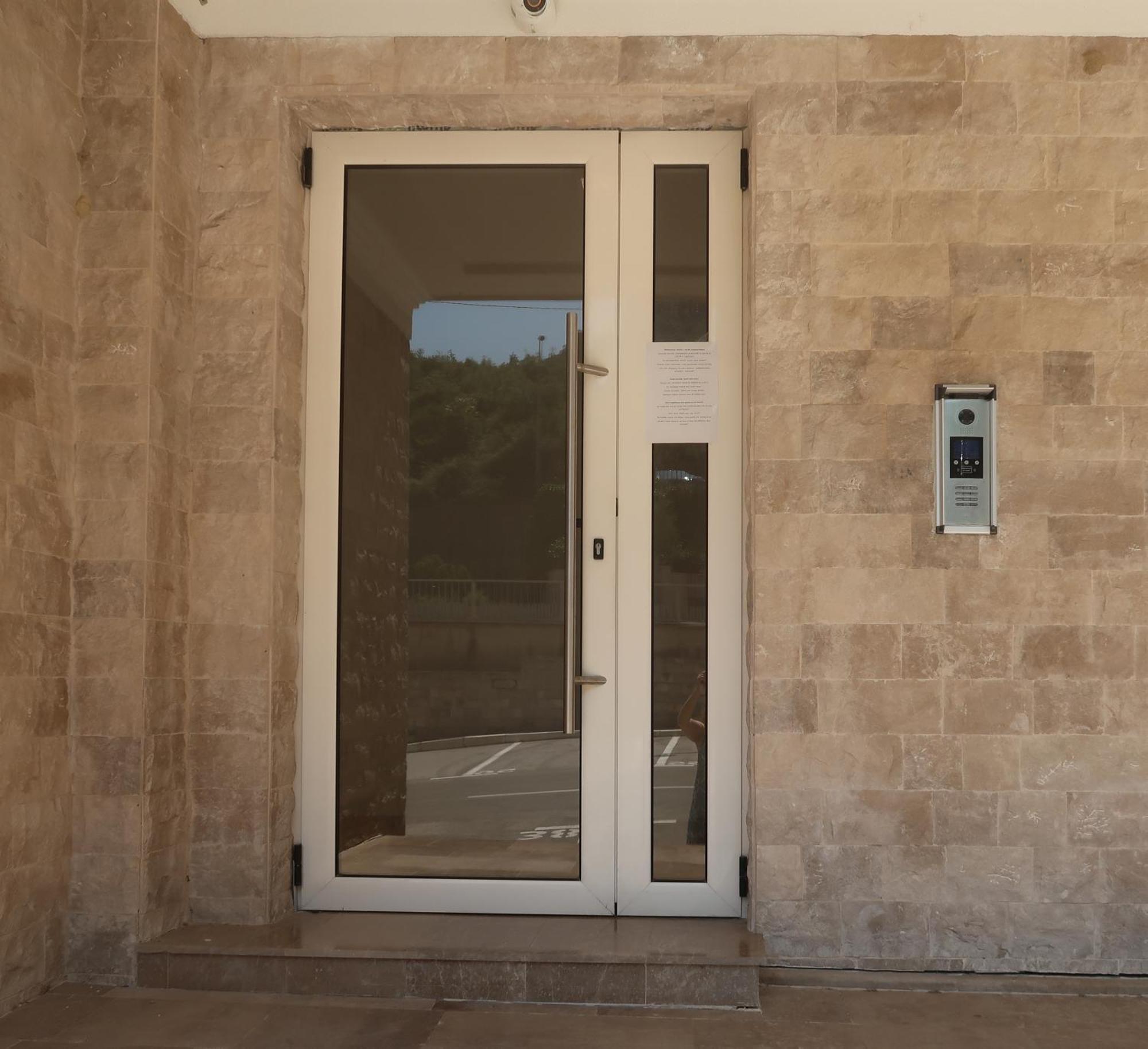 Cozy Nest, 350M To Beach, Free Parking, Wi-Fi Κότορ Εξωτερικό φωτογραφία